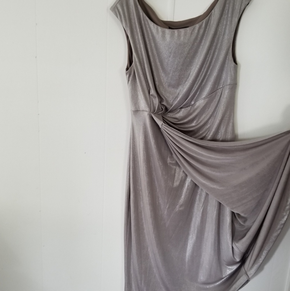 Dress - Picture 2 of 2